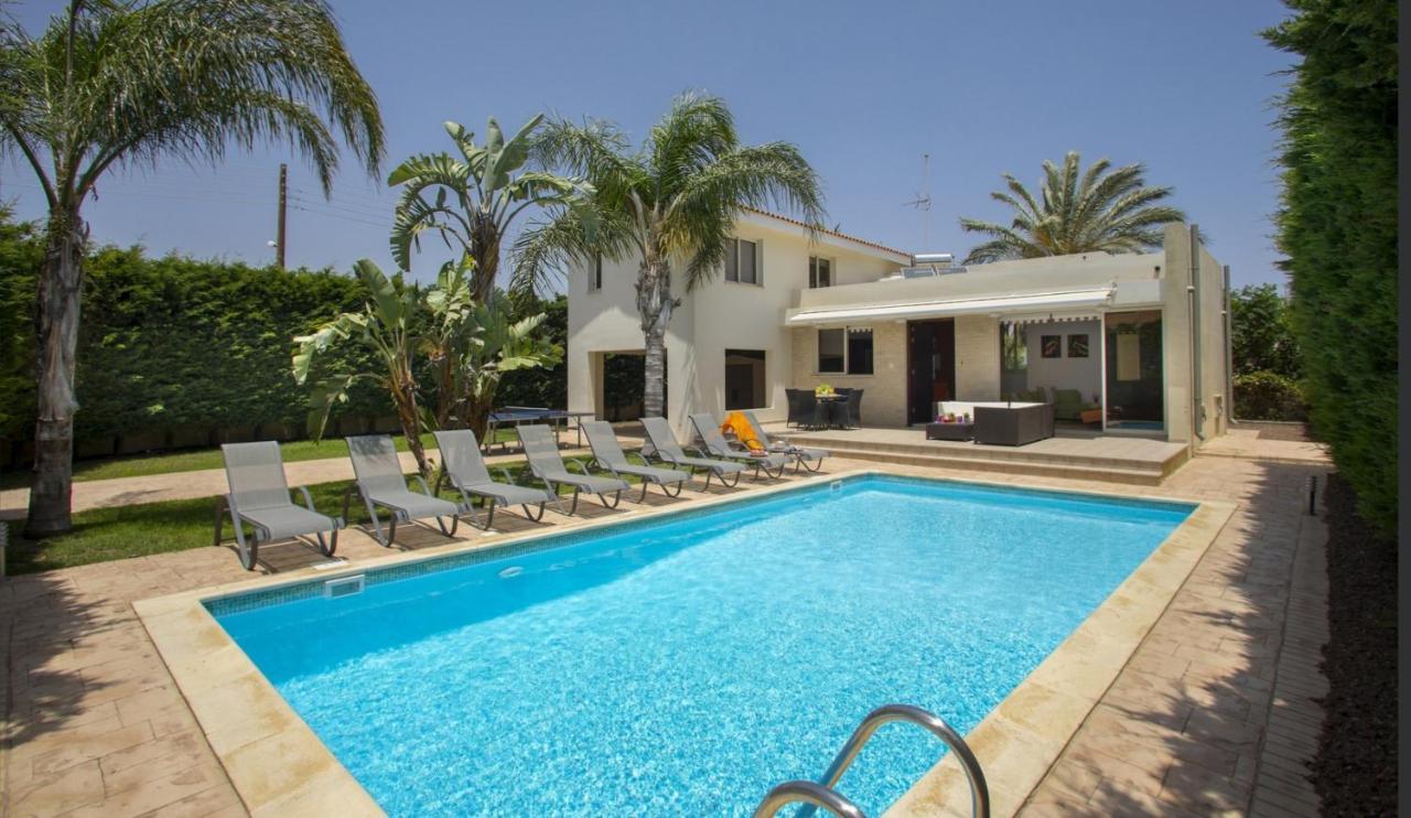 Soothing Sunset Villa With Private Pool, 200M From The Beach Perivolia Exterior foto